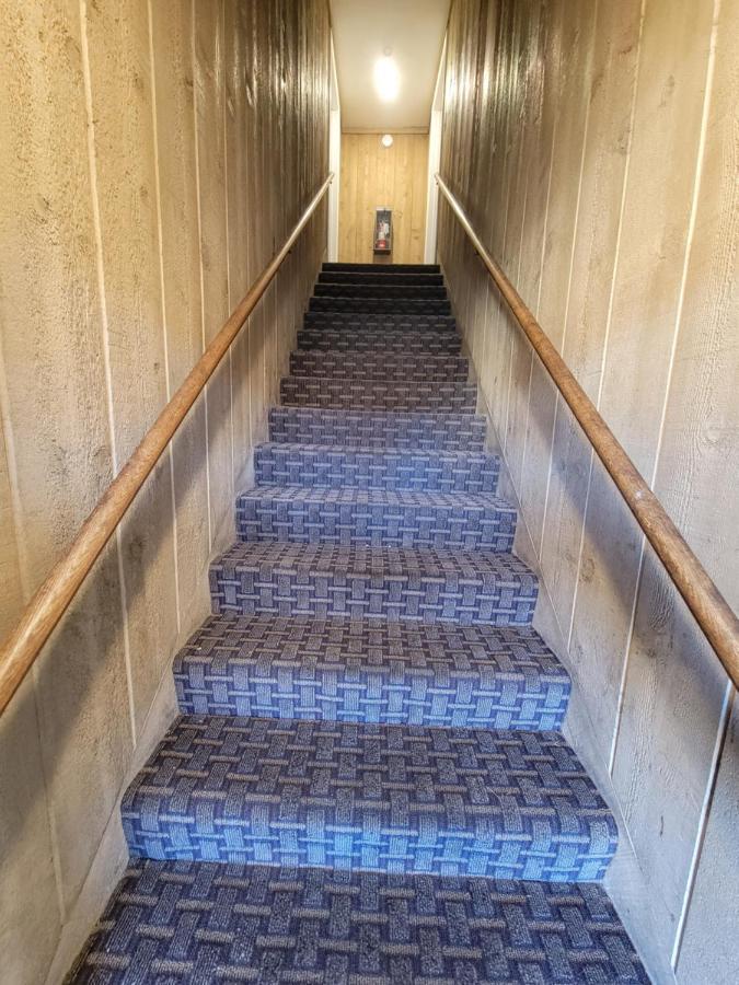 Townhouse Motel ビショップ エクステリア 写真