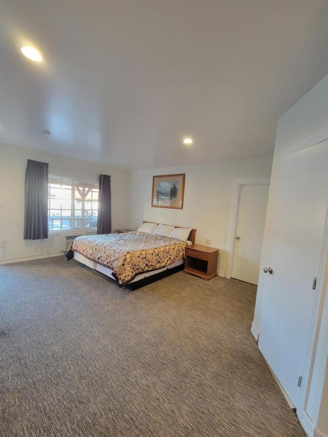 Townhouse Motel ビショップ エクステリア 写真