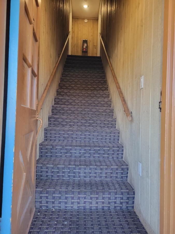 Townhouse Motel ビショップ エクステリア 写真