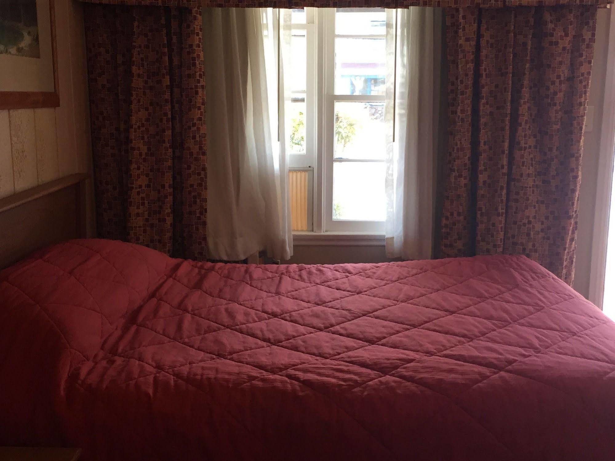 Townhouse Motel ビショップ エクステリア 写真
