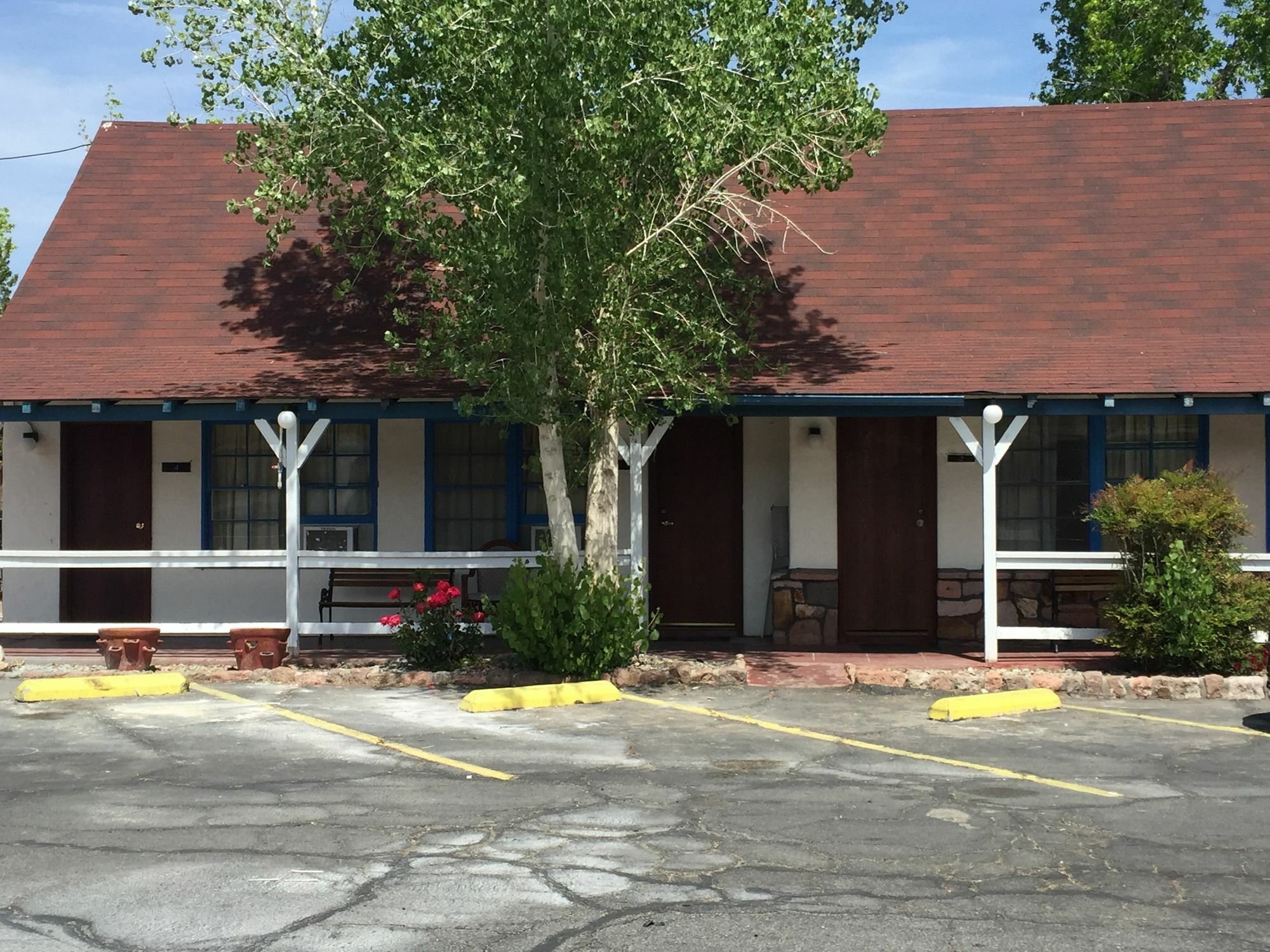 Townhouse Motel ビショップ エクステリア 写真